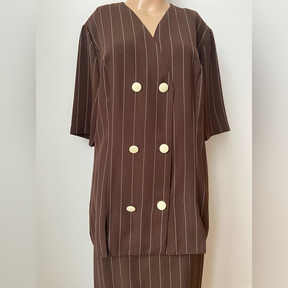 2-piece pin stripe summer skirt suit EU44 - Picture 2 of 8